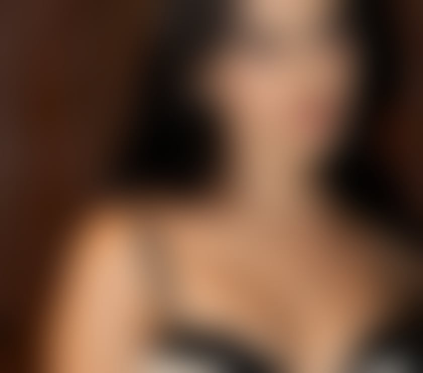 ✨ I'm available for incall or outcall services ✨