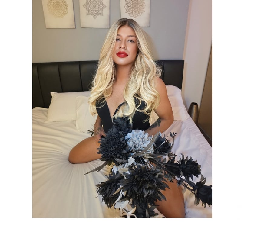 Trans Escorts Hertfordshire Watford - Photos for Ladyboy Ashley hot brasil🇧🇷🔥😈