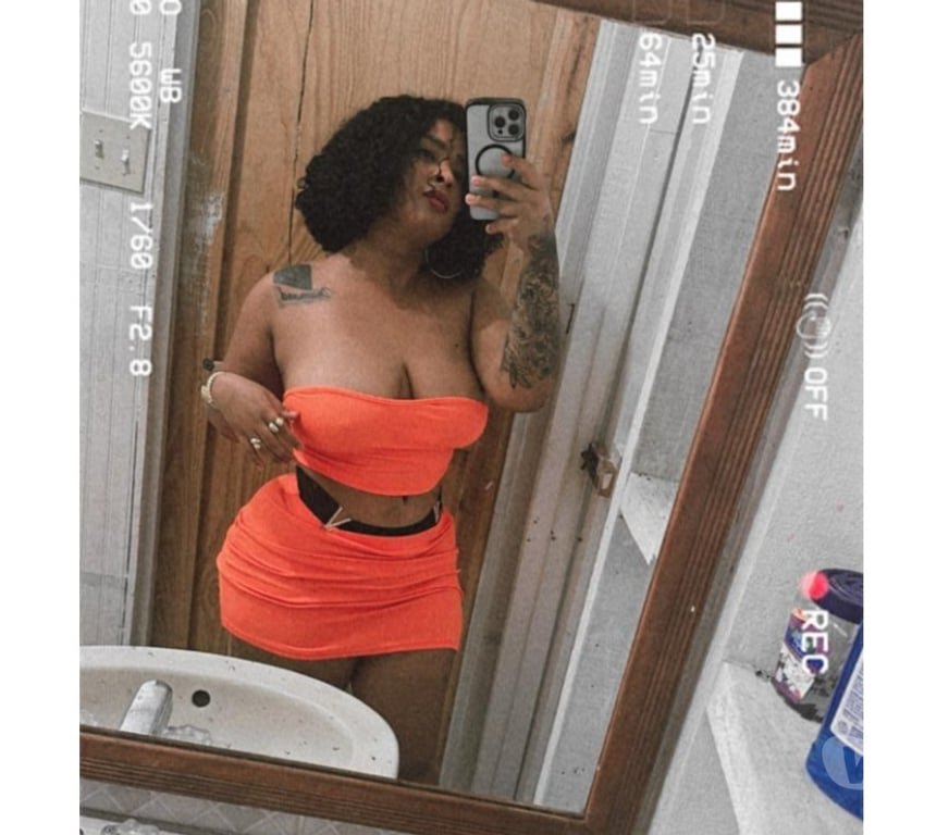 Escorts East London Havering - Photos for IF YOU'RE INTERESTED IN A PARTY GIRL, I'LL BE IN ROMFORD