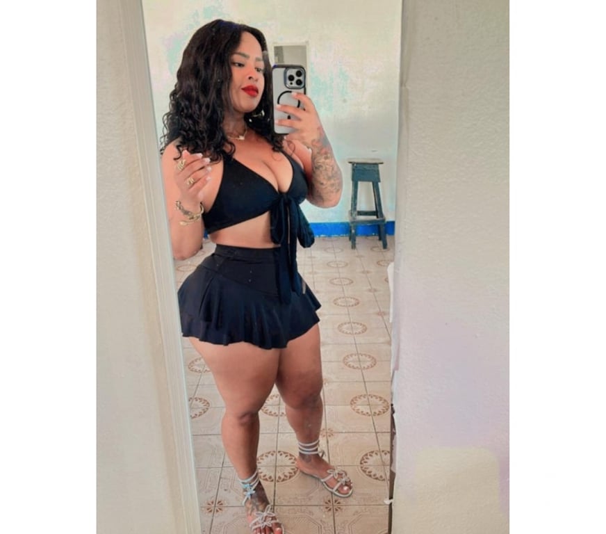 Escorts East London Havering - Photos for IF YOU'RE INTERESTED IN A PARTY GIRL, I'LL BE IN ROMFORD