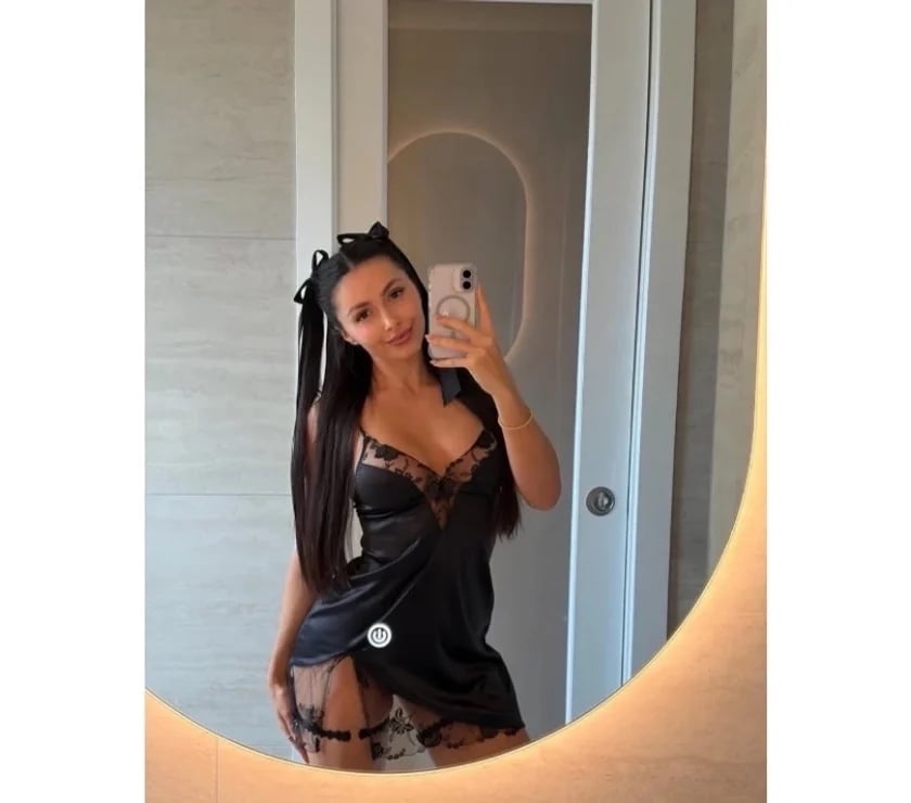 LAURITA PARTY GIRL NEW IN TOWN 🔥INC&OUT