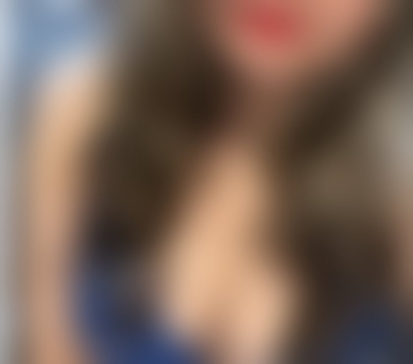 Escorts East London Isle of Dogs - East London - Photos for Julie ❤️ Hot Girls 🔥 The Best Bj 🫦 Party 🎉