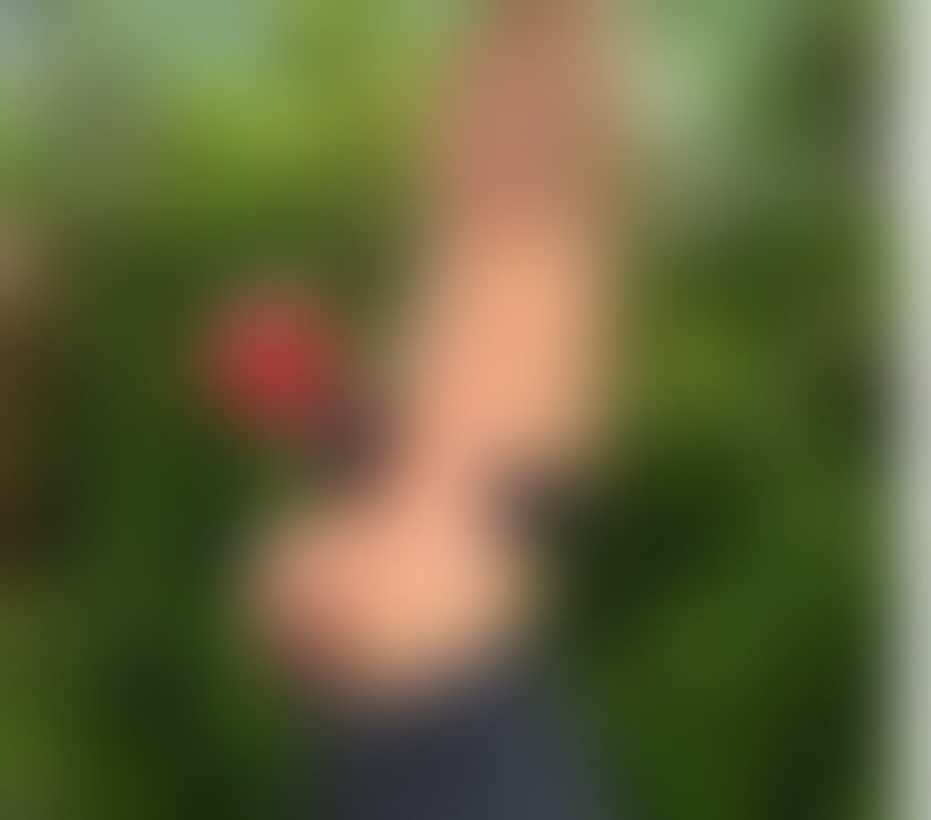 Massage with the beautiful Vivien in West Kensington