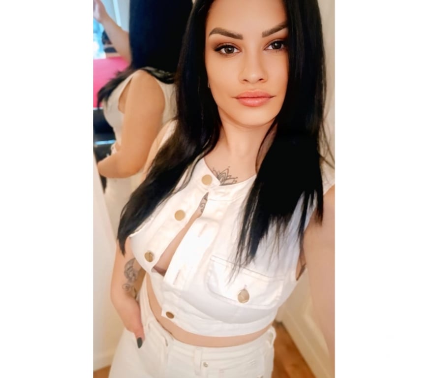 Escorts Dorset Bournemouth, Christchurch and Poole - Photos for Neww Roberta in town for you party girl Outcall Incall