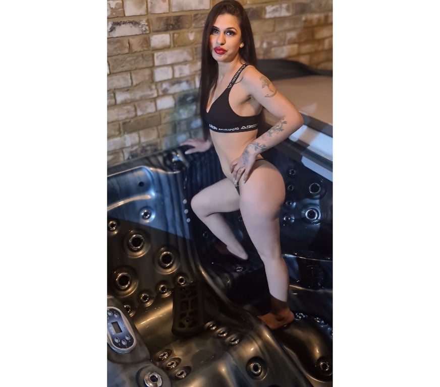 Escorts South East London Catford - South East London - Photos for Bella🍒New Naughty 🪩🔝HOTTEST 🔝GFE🔞Party