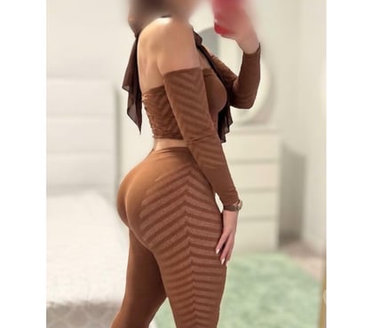 Escorts Bradford City Centre Bradford - Photos for Punjabi nikaabi-1 day here