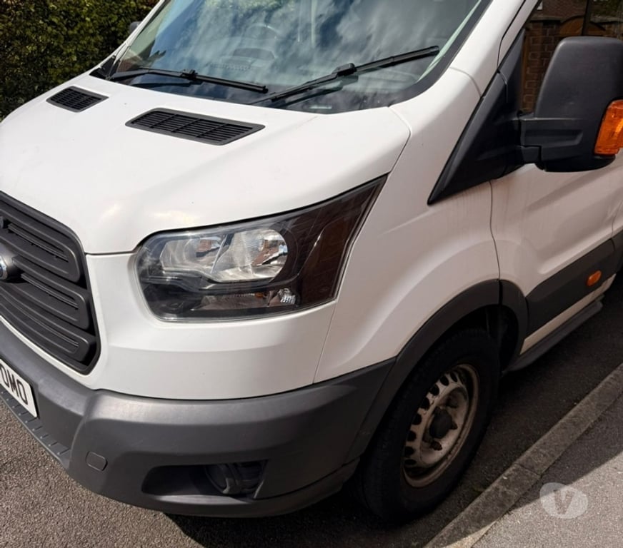 vans for sale South Yorkshire Sheffield - Photos for Ford Transit White 2018 in good condition, taxed and MOT,