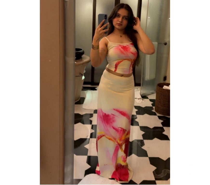 Escorts Ealing Southall - Ealing - Photos for Real indian charm is here