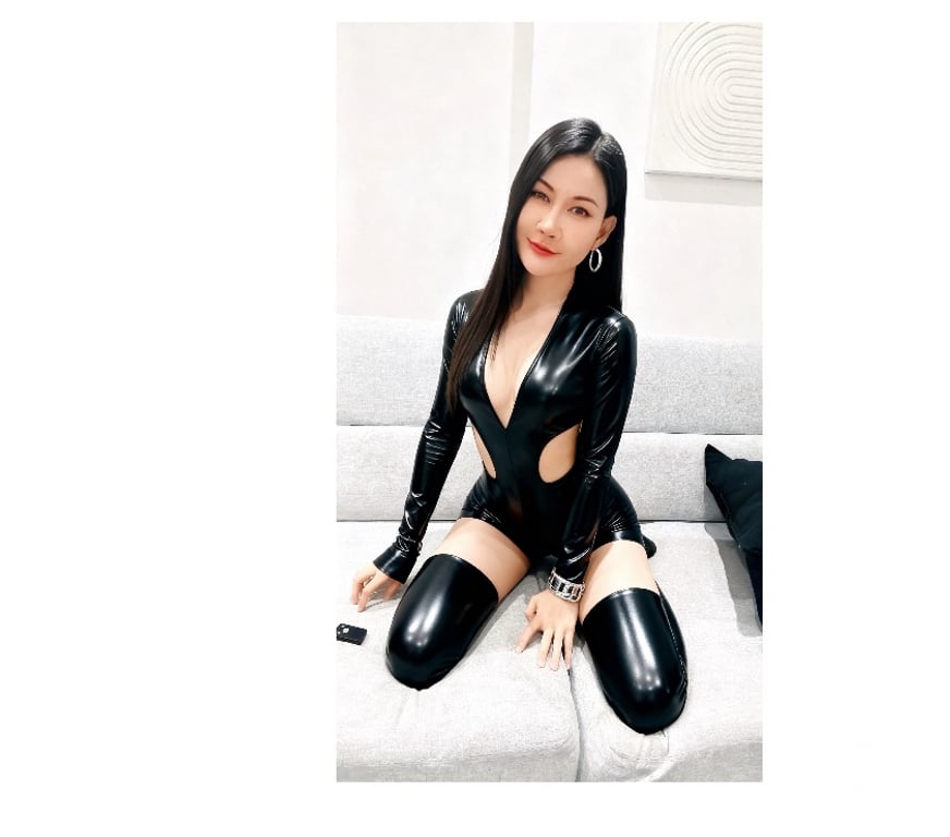 Escorts Bracknell Forest Bracknell - Bracknell Forest - Photos for Emmy 28 years,new in town.