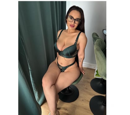 Escorts Rayners Lane North West London - Photos for KIMBERLY BIG BUM BEST OWO IN THE TOWN