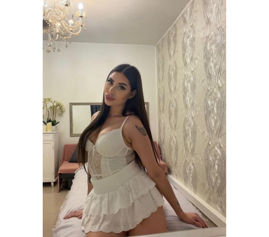 Escorts East Sussex Eastbourne - Photos for 🌹SKINNY BRUNETTE🌹GENUINE PICS100%🌹