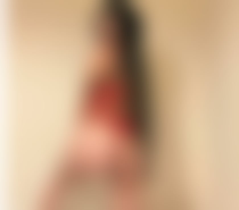 Escorts South East London Croydon - Photos for HEY RAYSA BRUNETTE 19 PARTY