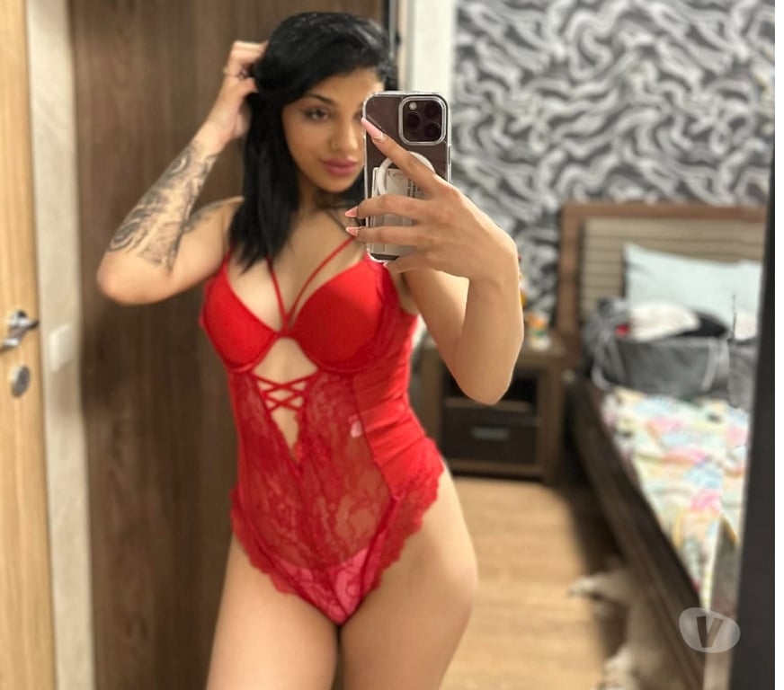 Escorts South East London Croydon - Photos for HEY RAYSA BRUNETTE 19 PARTY