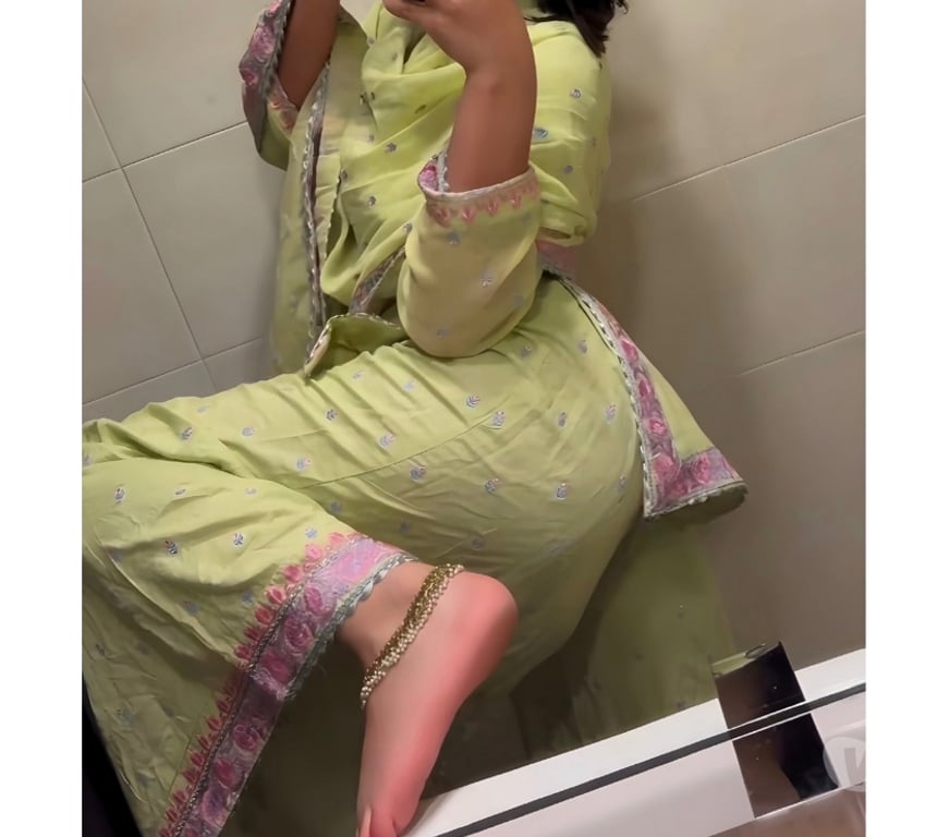 Escorts Leicestershire Leicester - Photos for British Indian Girl 🇮🇳💜🇮🇳💜🇮🇳💜