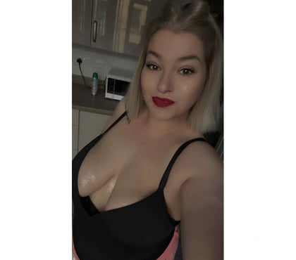 Escort Peterborough City Centre Peterborough - Photos for Hi guys I'm Alessia party girl🥳 ,best owo 💋💋👅