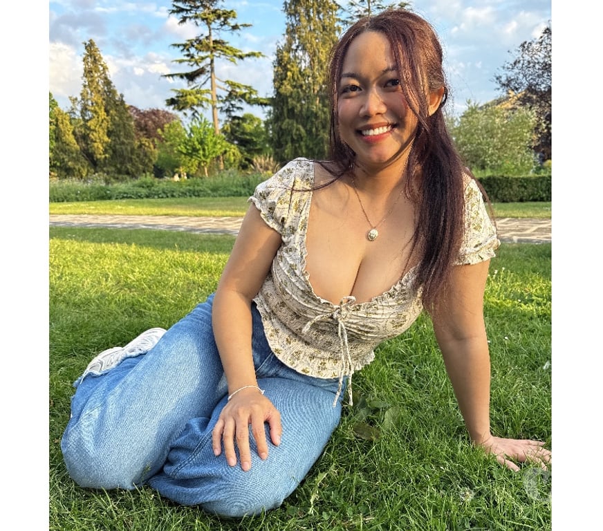 Escorts West Midlands Solihull - Photos for 💜 Helen Thai Girl 💜Curvy Beauty with Natural Curves