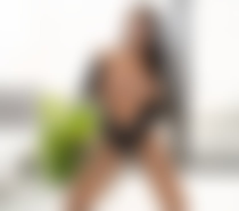 Escorts West Midlands Birmingham - Photos for Bella New Hot Girl in Town! Party Girl !!!