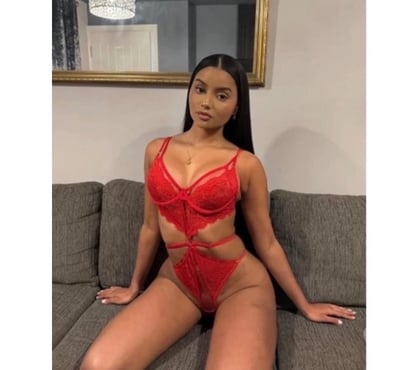 Escorts Bradford City Centre Bradford - Photos for Lisa NAUGHTY BRUNETTE 👅🍑