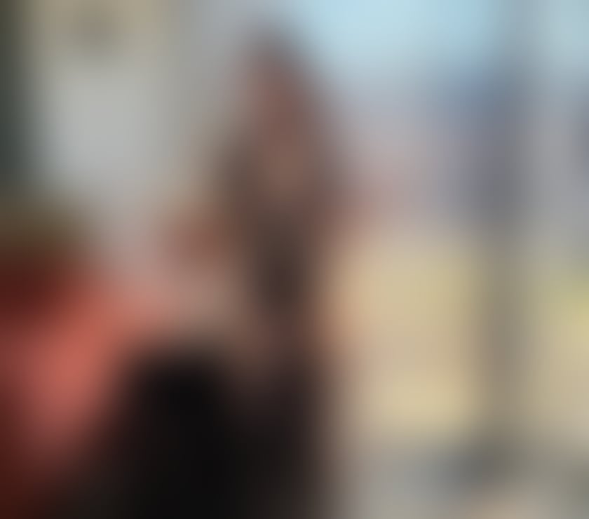 Escorts Gloucestershire Cheltenham - Photos for Sophisticated & Discrete Companion - Premium Outcalls