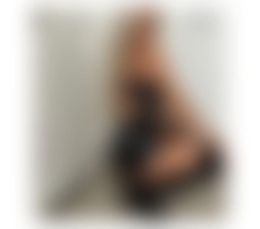 Escorts Greater Manchester Tameside - Photos for HOT GIRL🔥 ONLY OUTCALL 💙 PARTYYY 💯