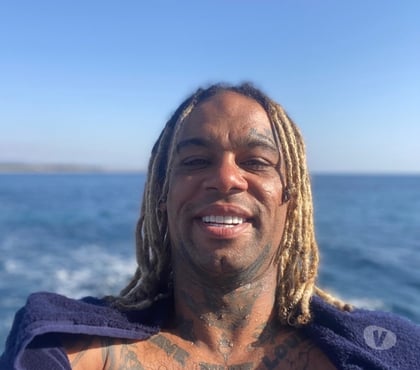 Escorts Whinmoor Leeds - Photos for Escort services