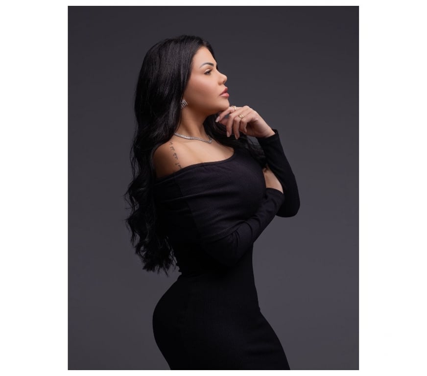 Escorts East London Stratford Station - East London - Photos for CHARMING AND CALM, READY TO WELCOME YOU 💋🌸