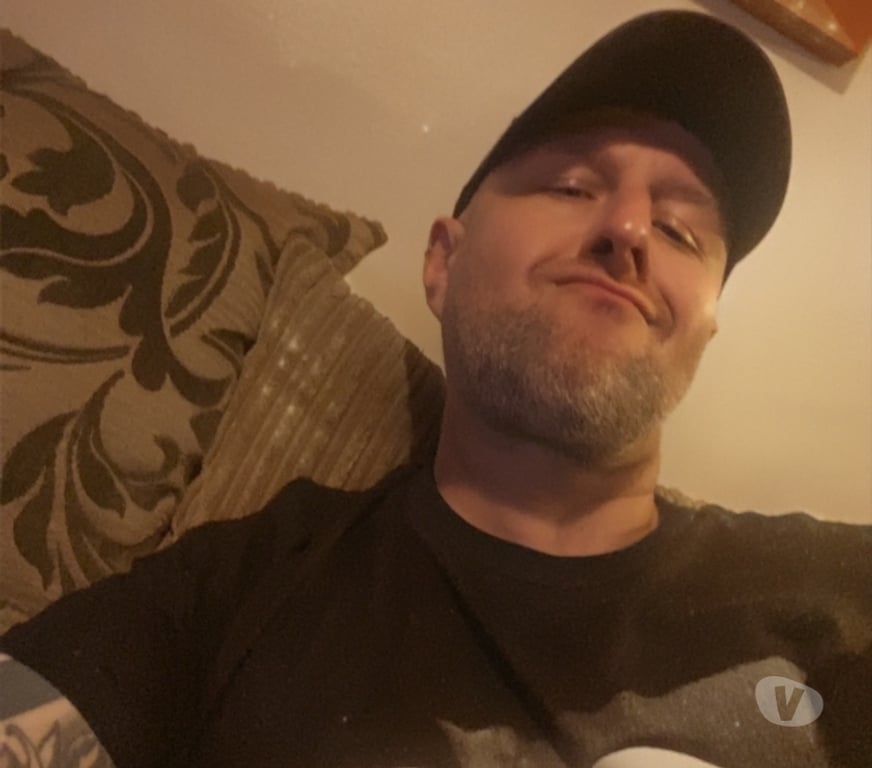 adult personals Buckinghamshire Aylesbury - Buckinghamshire - Photos for VWE guy looking for fun with ladies only