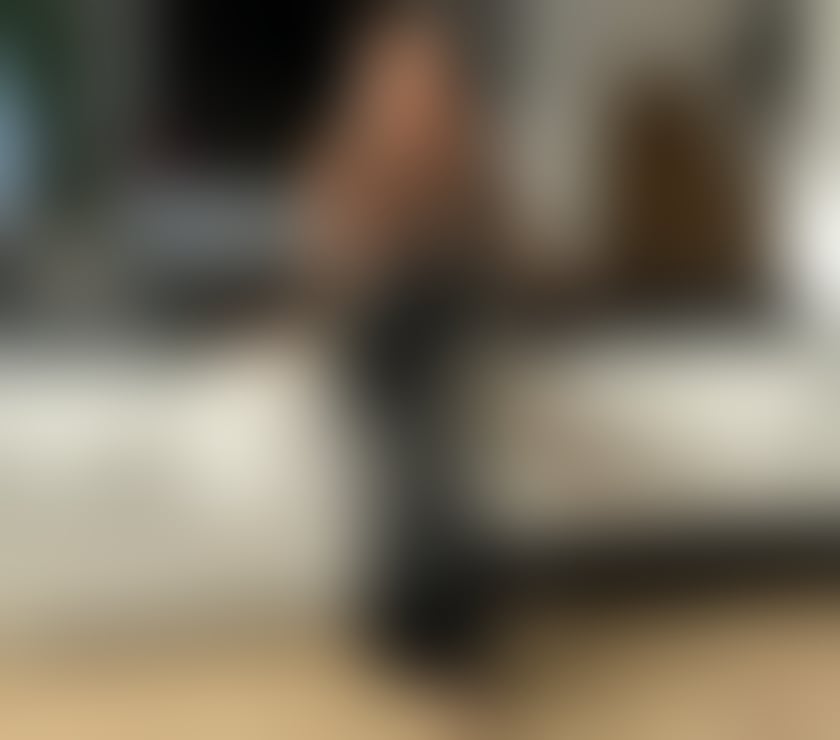 NEW IN YOU’RE CITY💫OLIVIA JUST ARRIVED