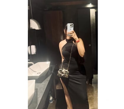 Escorts Bolton City Centre Bolton - Photos for I'm elegant Indian companion in Bolton