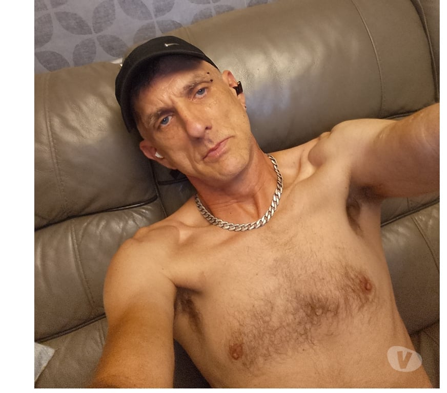 Gay Dating South Yorkshire Rotherham - Photos for Chilled chavvy ⬇️ truck driver dinnington