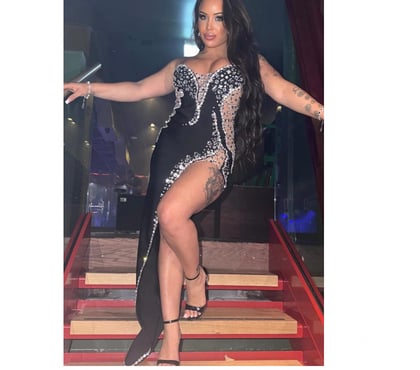 Escorts London Gatwick Airport Crawley - Photos for LOLA ! Your Favorite HOT GFE Latina