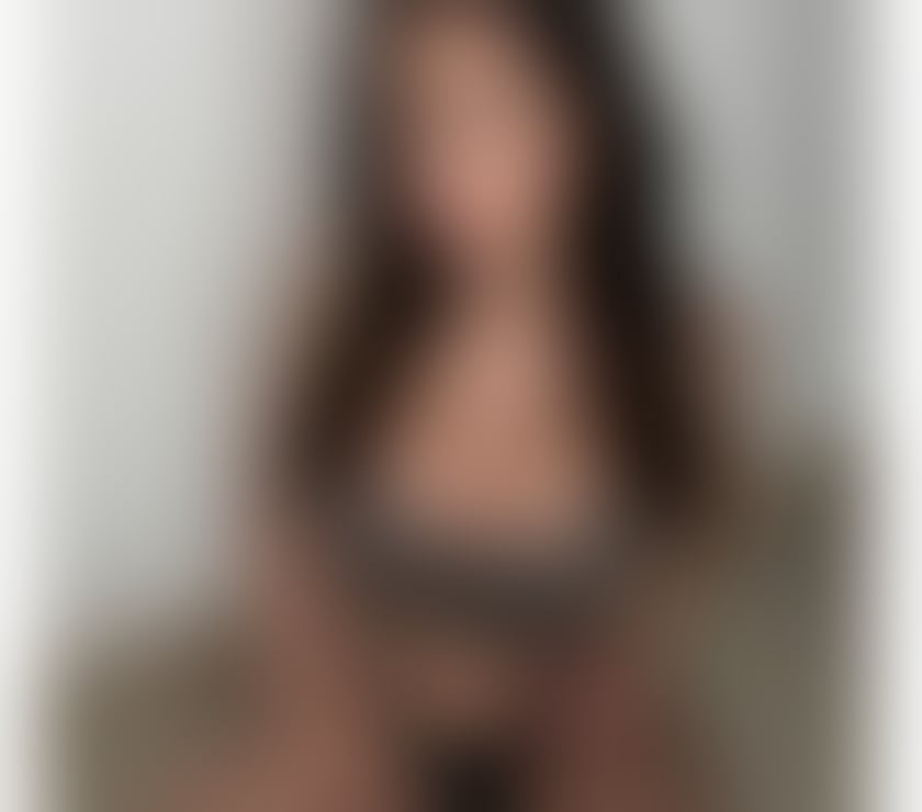 Escorts East London Canary Wharf - East London - Photos for ALESSIA Naughty Party Girl Best BJ ever in London