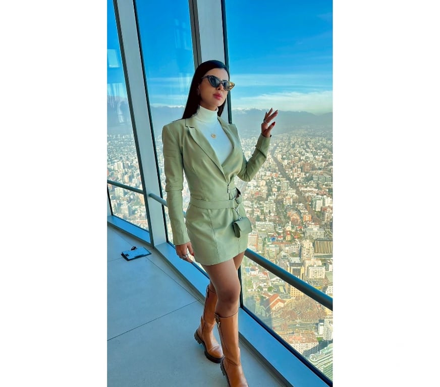 Escorts Kent Folkestone and Hythe - Photos for Elegant and Irresistible Party Girl 💋