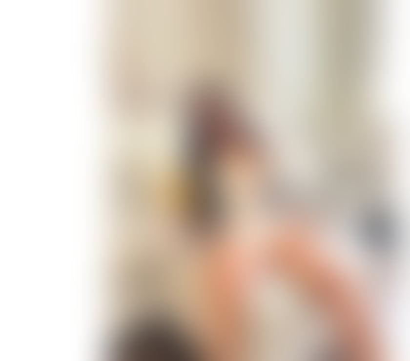 Brazilian brunette with a big butt 🇧🇷