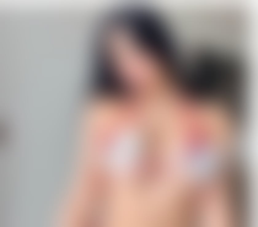  Escorts & Erotic Massage East Ham East London - Photos for Bella hottie 🔥 th best owo 🍭Brazilian 🇧🇷