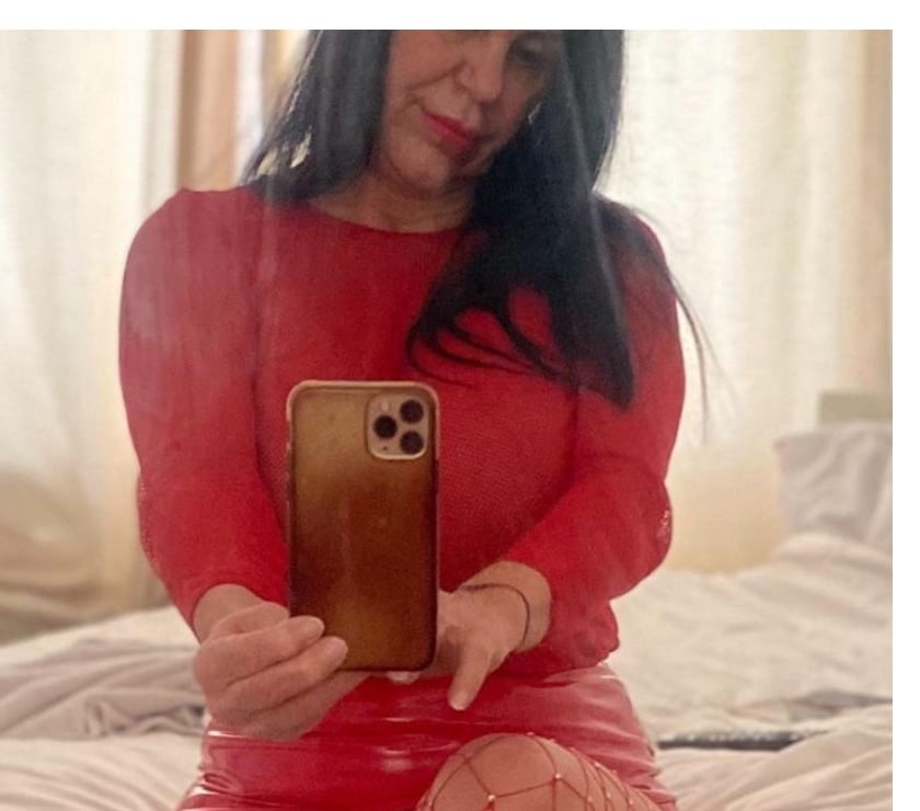 Escorts West London Hillingdon - Photos for BRITISH BUST MILF READY AND WAITING CASH OR CARD! Call now