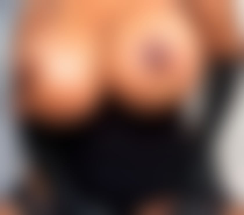 Escorts South East London Penge West Station - South East London - Photos for HOT LATINA IN TOWN BIG 🍑😋NO RUSH🍭😋