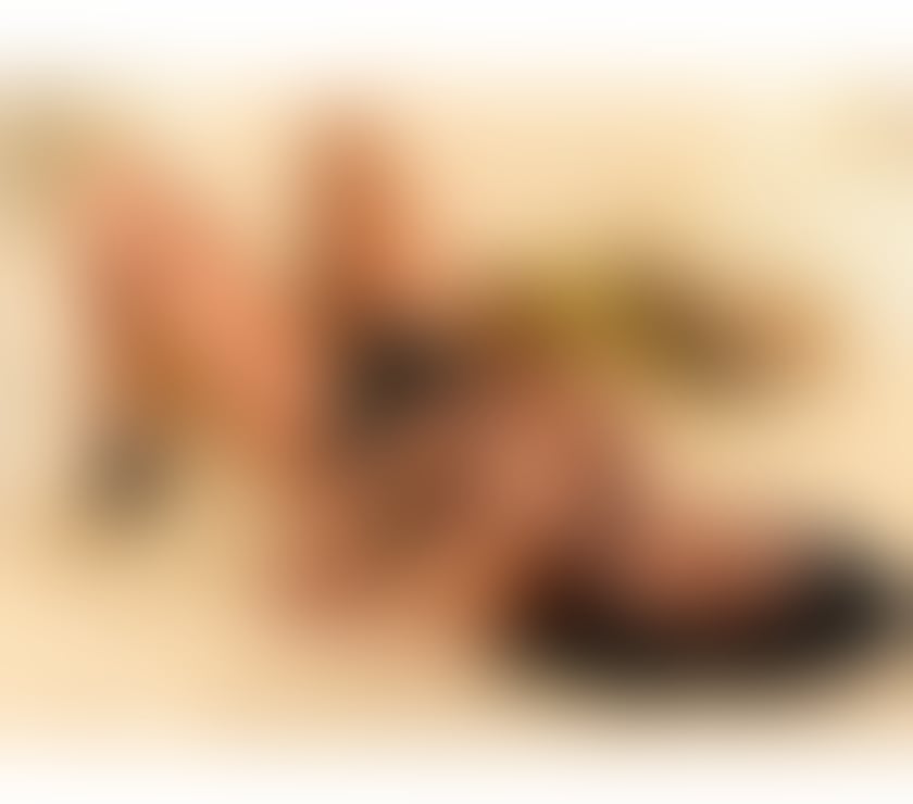 Trans Escorts East Sussex Brighton - Photos for Feminine Juicy Smooth Model TRANS Girl With Hard TOY