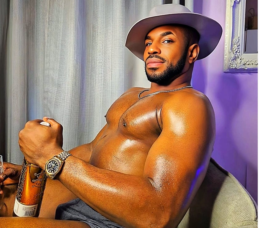  Gay massage Wigan Town Centre Wigan - Photos for XXL MARCUS BLACK XXL - HUNG MALE ESCORT - 07471793427