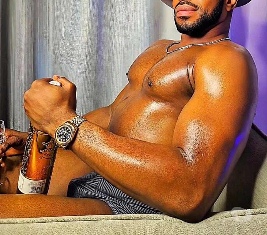 Gay massage Greater Manchester Bolton - Photos for XXL MARCUS BLACK XXL - HUNG MALE ESCORT - 07471793427