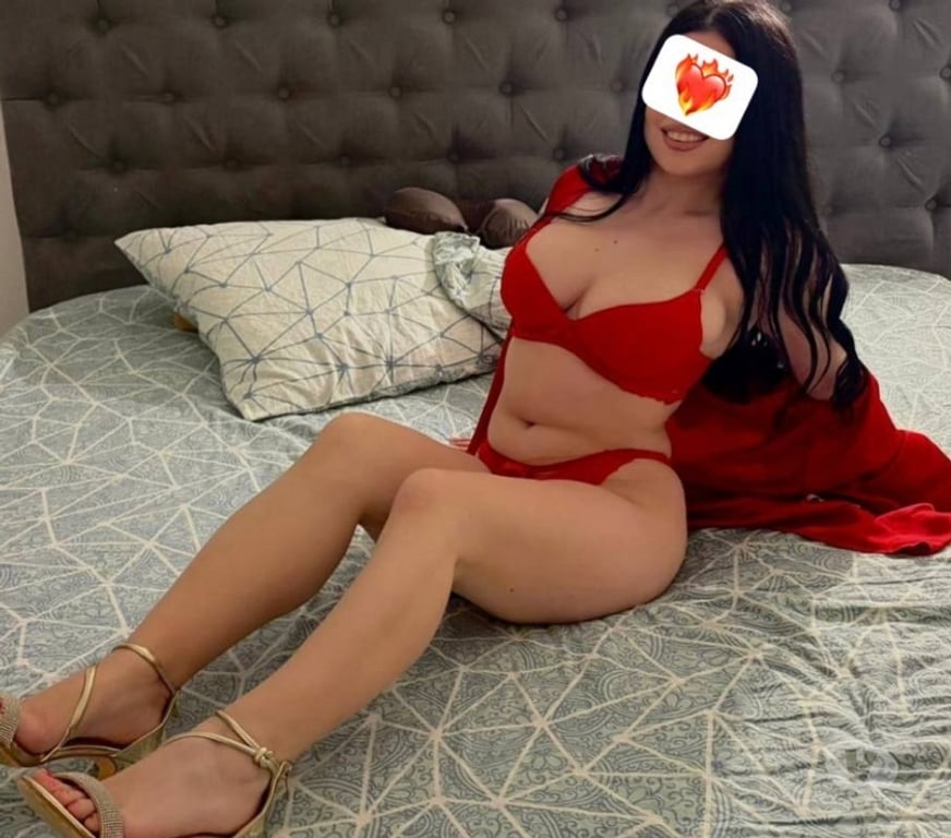 Escorts Norfolk Great Yarmouth - Photos for Mona gfe 🥳💋call me hurry ❤️🫰🍾