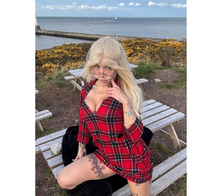 Trans Escorts Edinburgh Portobello - Edinburgh - Photos for Lulu xxL big top vers