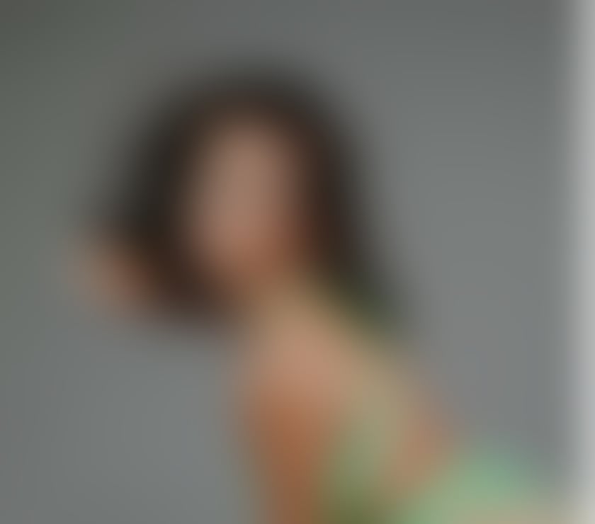 TINA NEW IN THE AERIA BEST SERVICE