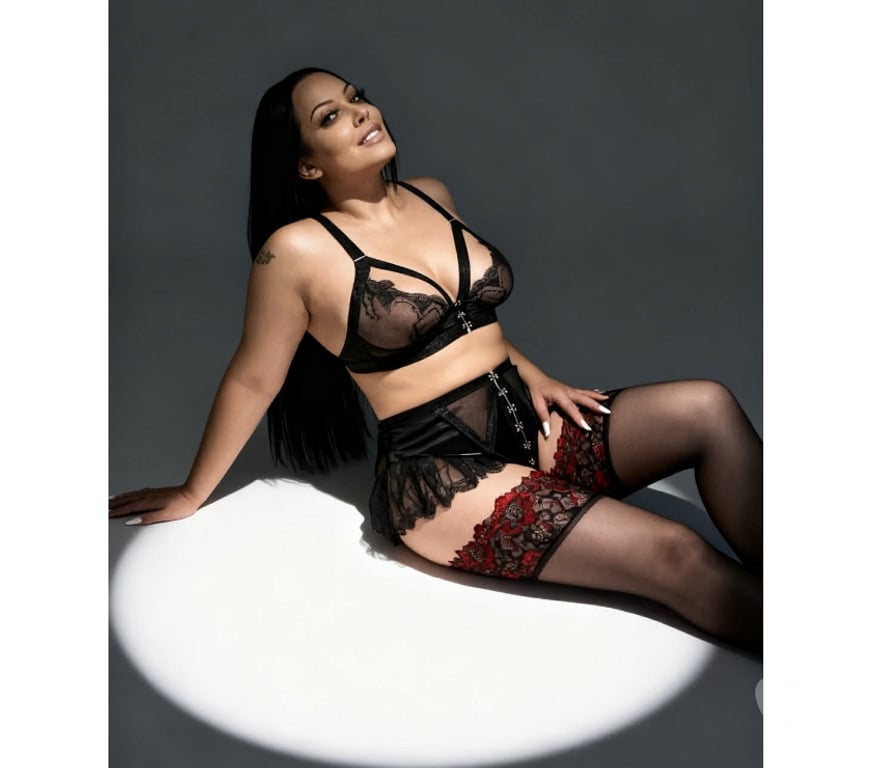 Escorts West Yorkshire Bradford - Photos for 😘Nathassa🥰New Curvy party girl💦💦