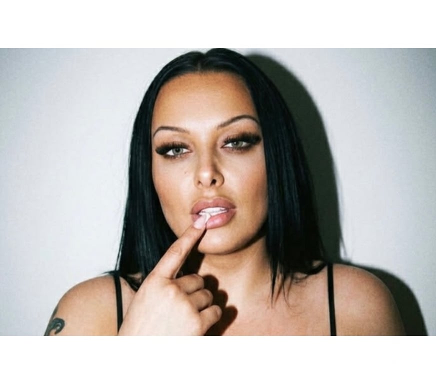 Escorts West Yorkshire Bradford - Photos for 😘Nathassa🥰New Curvy party girl💦💦