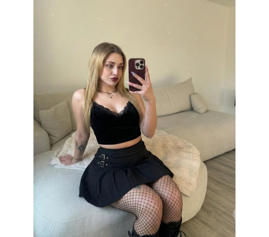 Escorts Derbyshire Derby - Photos for Vibe & discreet party girl!!!