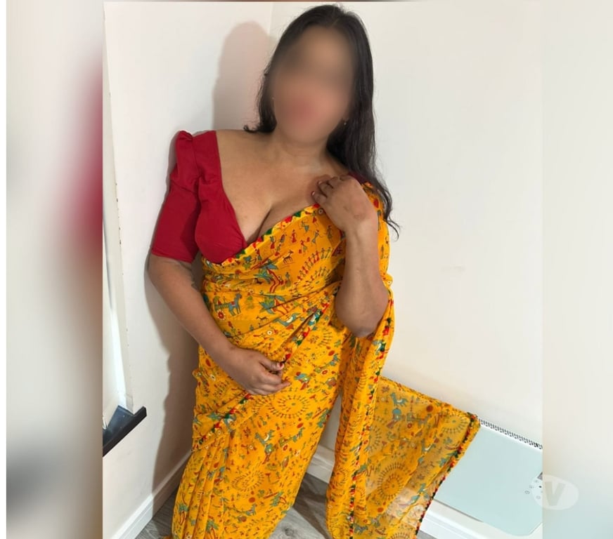 Escorts West Midlands Birmingham - Photos for Mumtaz Myanmar Tamil Indian girl new in Birmingham