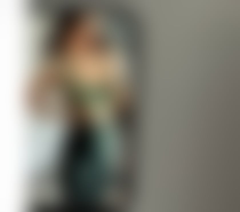 Escorts West Midlands Birmingham - Photos for ELENA Curvy Thai In BIRMINGHAM city centre my video 100% ME