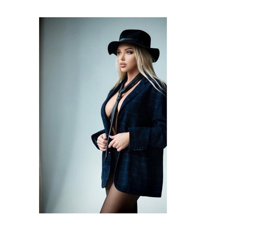 Escorts East London Blackhorse Road Station - East London - Photos for Sexy and hot Latin blondy girl. Best services.💦💋