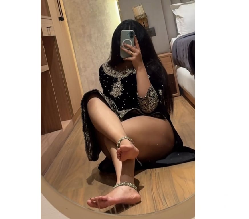 Escorts West Midlands Birmingham - Photos for Easygoing indian msg me on whatspp for more
